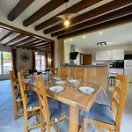 Maison Spacieuse Avec Jardin Et Animaux Acceptés, Idéale Pour Famille Ou Amis - Fr-1-497-232