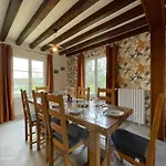 Casa vacanze Maison Spacieuse Avec Jardin Et Animaux Acceptés, Idéale Pour Famille Ou Amis - Fr-1-497-232