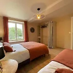 Maison Spacieuse Avec Jardin Et Animaux Acceptés, Idéale Pour Famille Ou Amis - Fr-1-497-232 *
