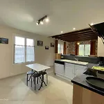 Casa vacanze Maison Spacieuse Avec Jardin Et Animaux Acceptés, Idéale Pour Famille Ou Amis - Fr-1-497-232 *