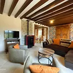 Maison Spacieuse Avec Jardin Et Animaux Acceptés, Idéale Pour Famille Ou Amis - Fr-1-497-232