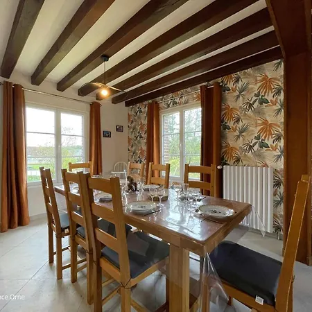 Prázdninový dům Maison Spacieuse Avec Jardin Et Animaux Acceptes, Ideale Pour Famille Ou Amis - Fr-1-497-232