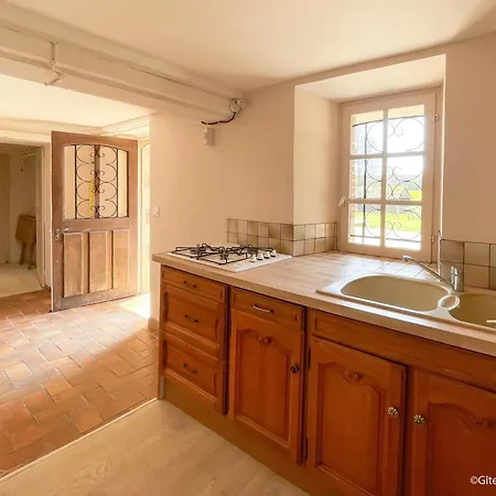 Maison Spacieuse Avec Jardin Et Animaux Acceptes, Ideale Pour Famille Ou Amis - Fr-1-497-232 *